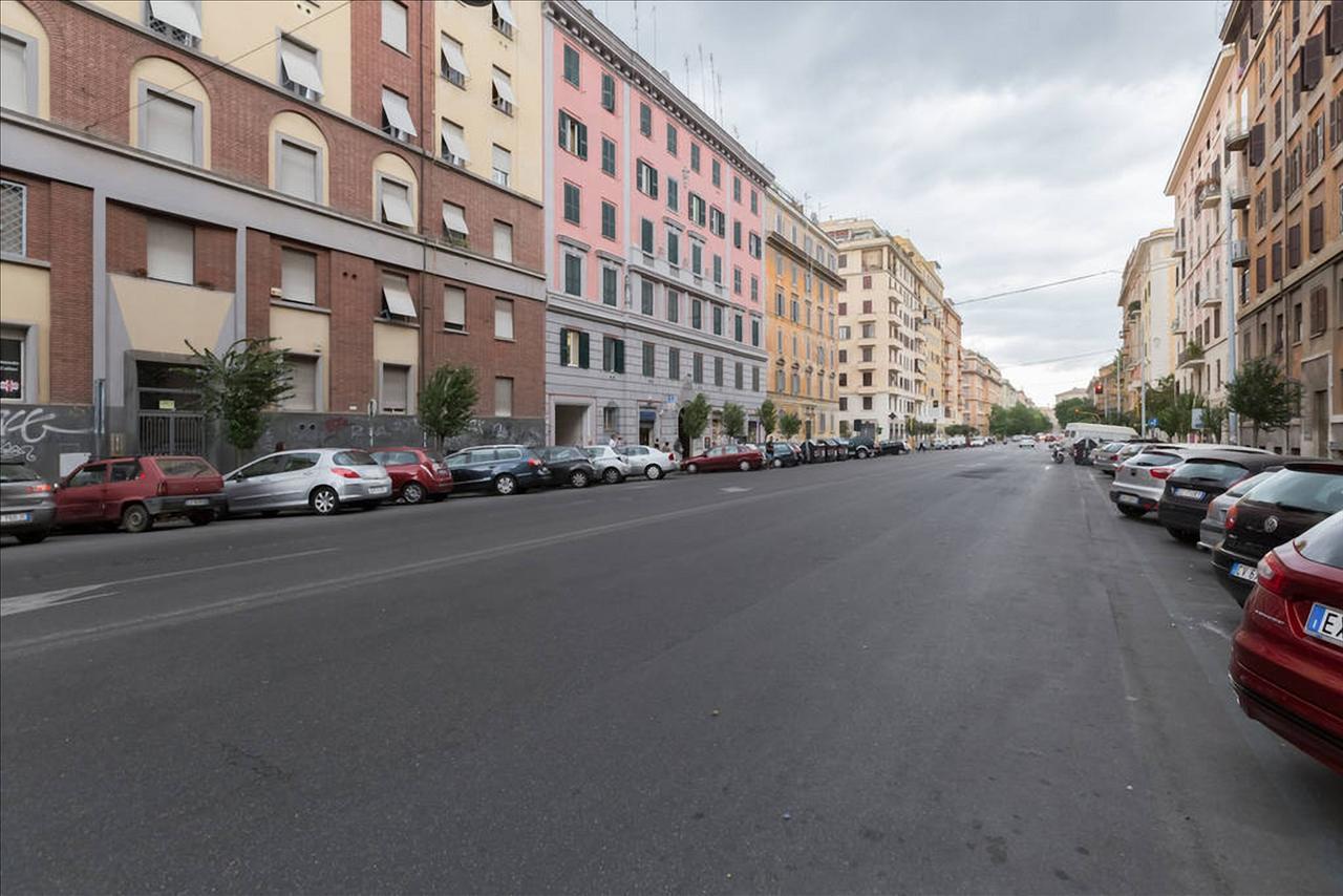 Holiday Jeans Apartment Roma Exterior foto